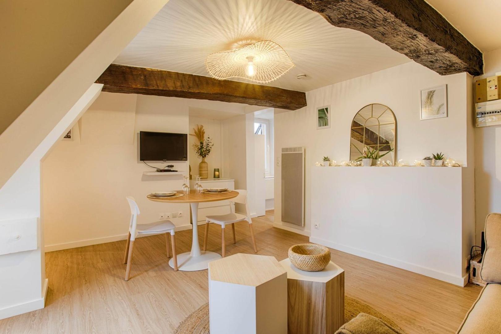 La Casa Amore — Joli Nid Douillet Place St-Sauveur Caen Esterno foto