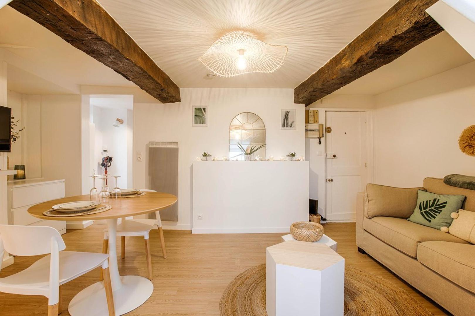 La Casa Amore — Joli Nid Douillet Place St-Sauveur Caen Esterno foto